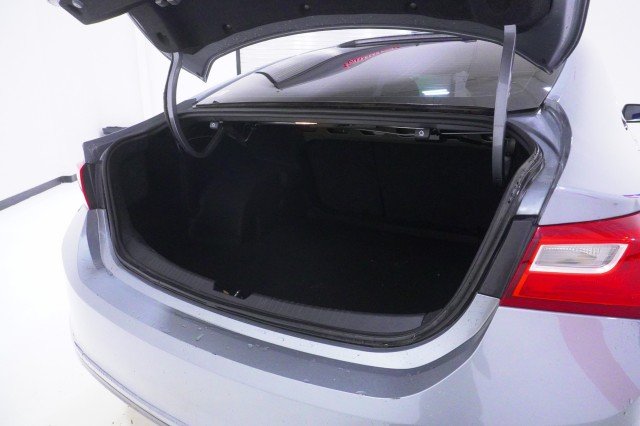 Used 2023  Chevrolet LT image 8