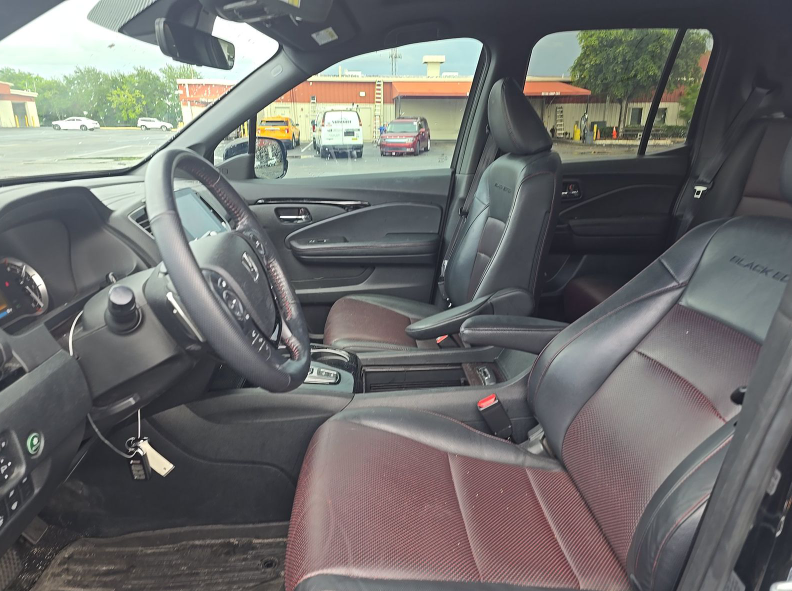 Used 2023 Black Honda Black Edition image 5