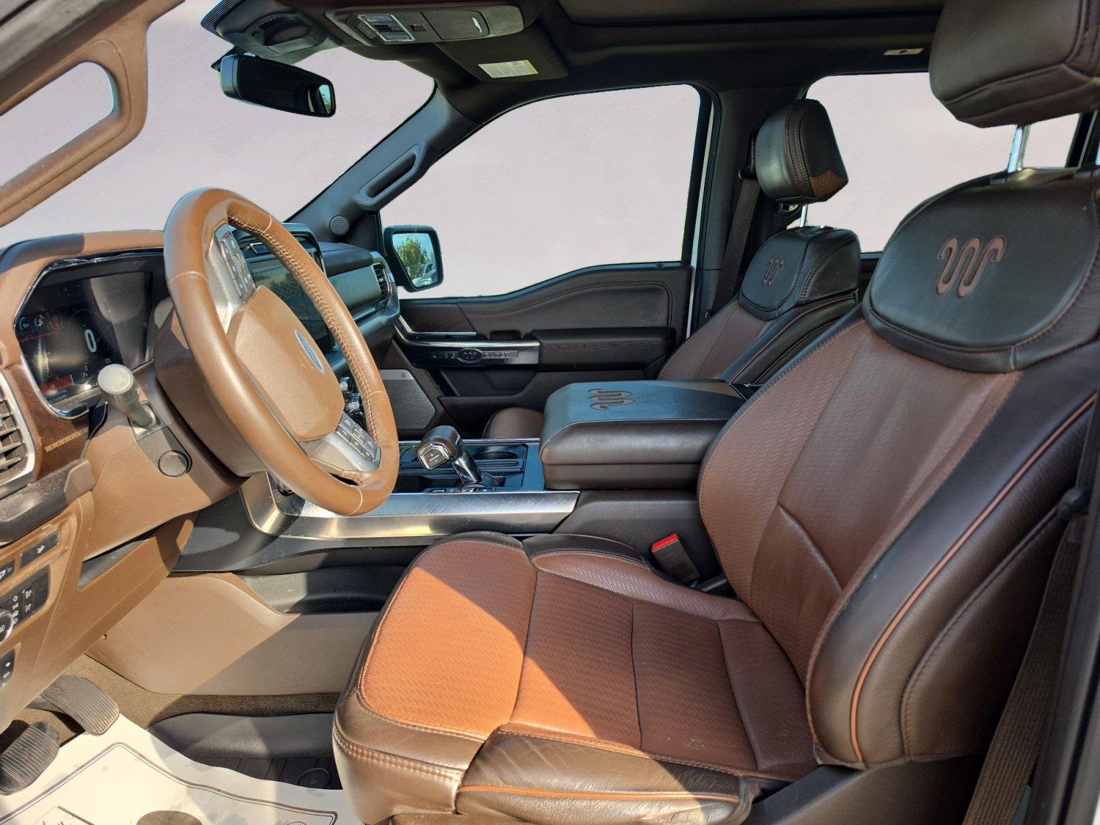 Used 2022 Star White Metallic Tri-Coat/Stone Gray Ford King Ranch image 9