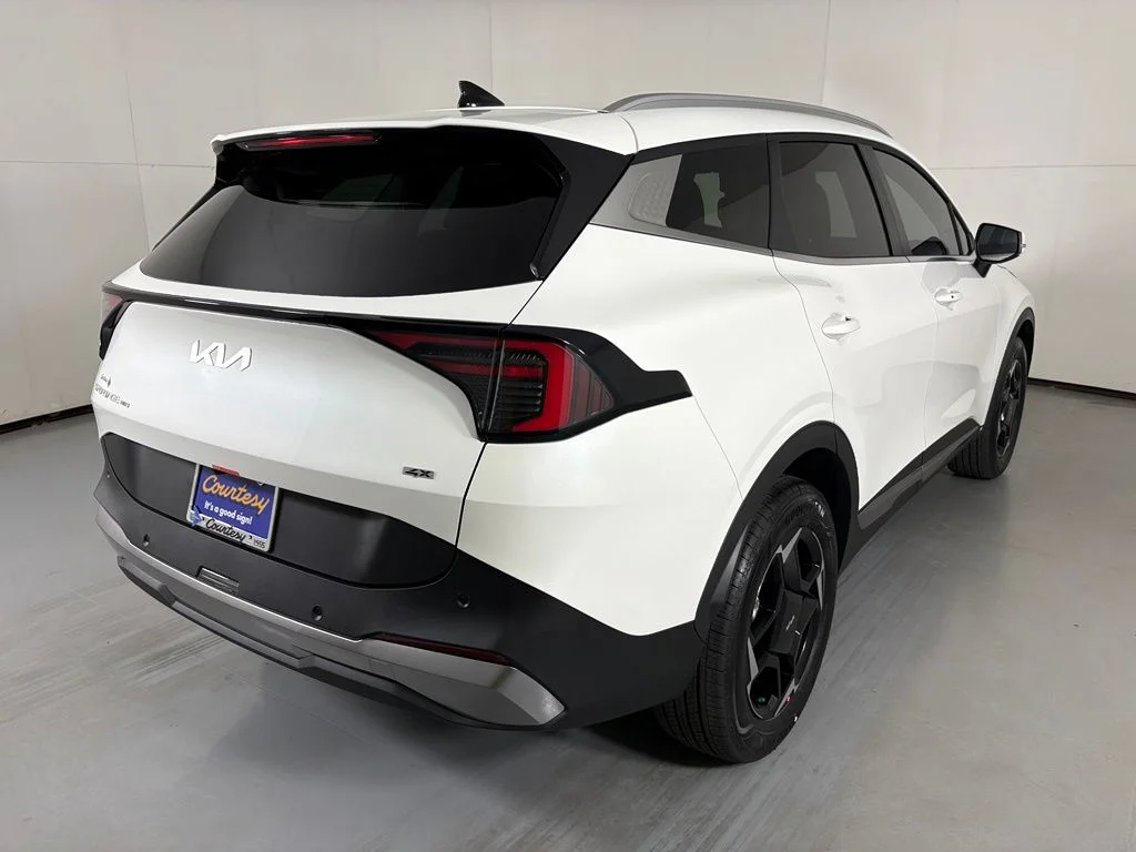New 2027 White Kia EX image 8