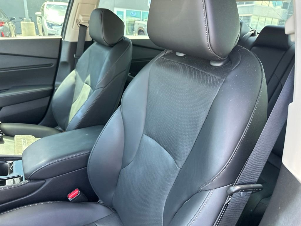 Used 2024  Honda Touring image 13
