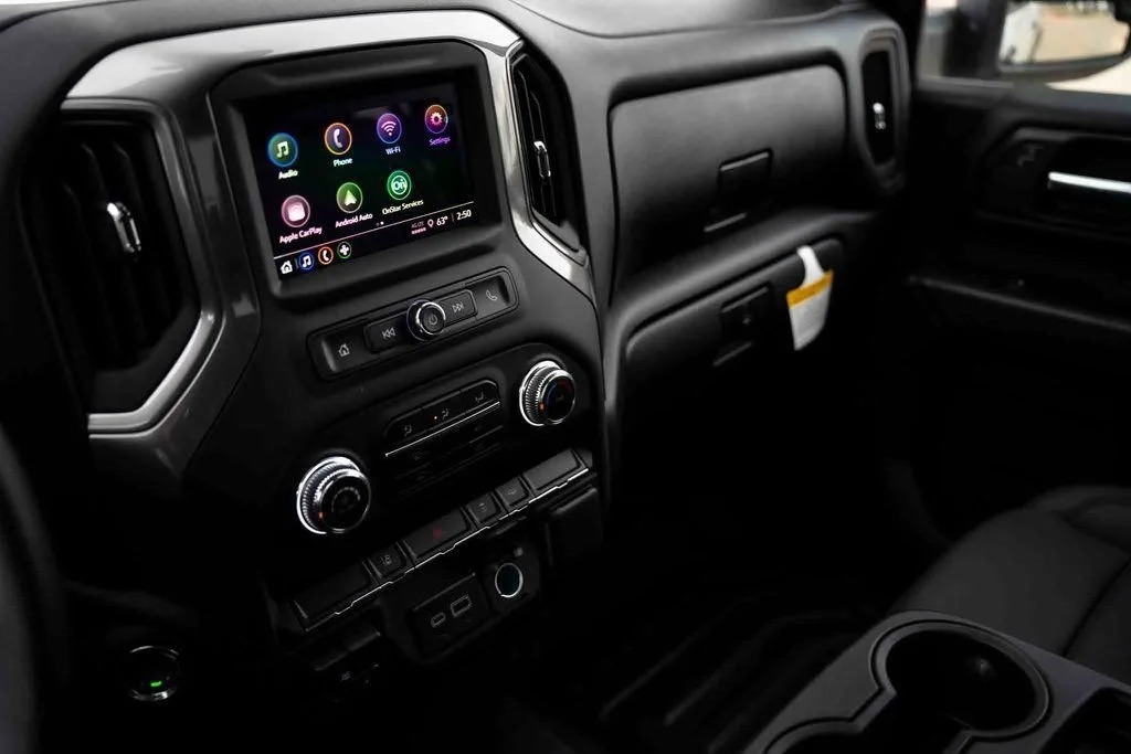 2025 GMC Sierra 2500HD Pro - Photo 19