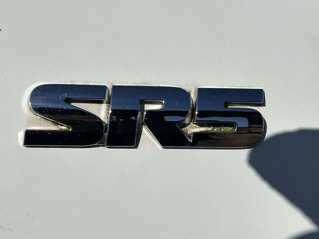 Used 2020 White Toyota SR5 image 10