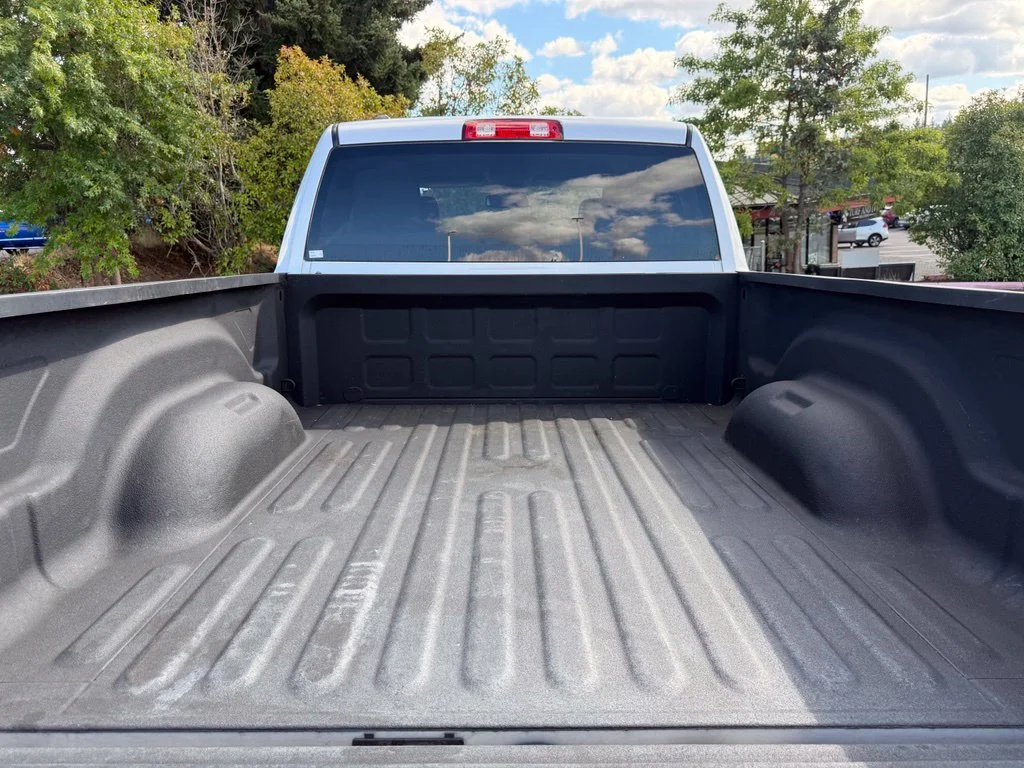 Used 2015 Silver Ram Tradesman image 10