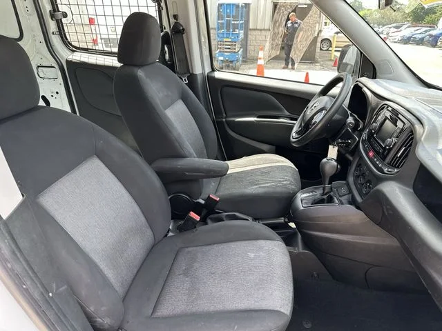 Used 2022 White Ram Base image 26