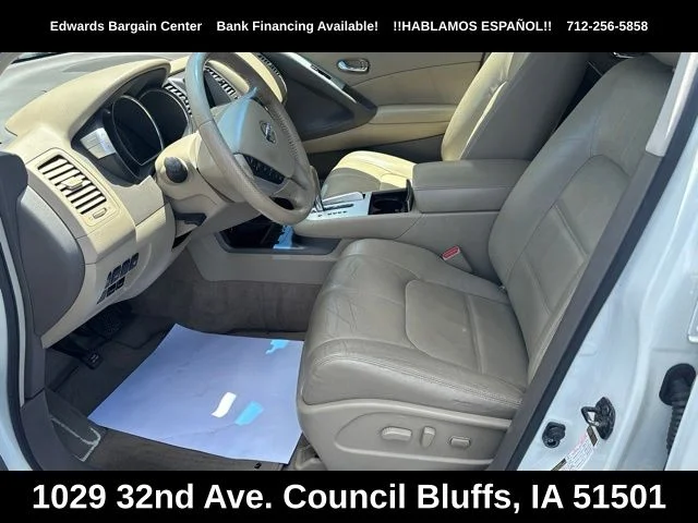 Used 2011 White Nissan SL image 5