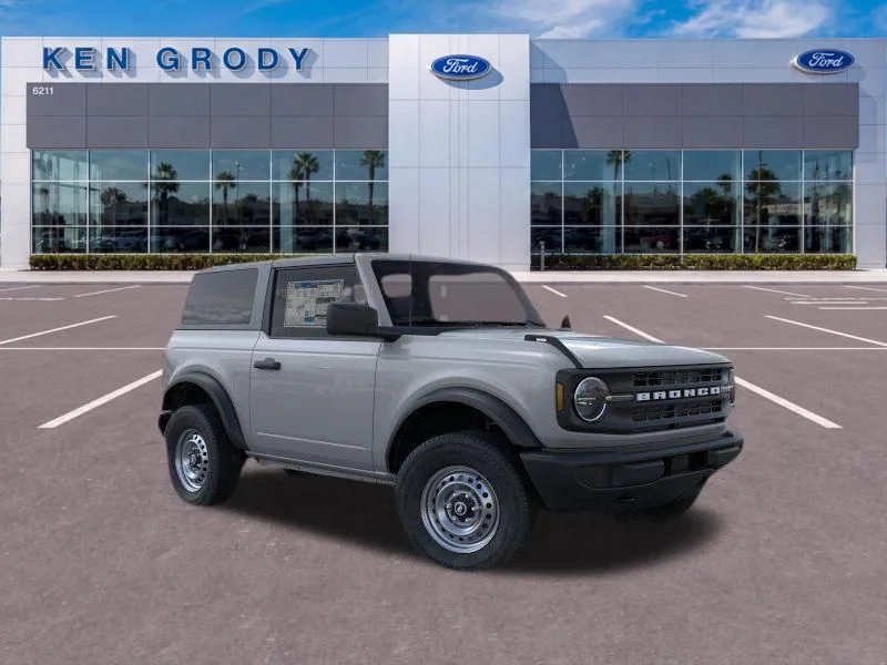 2026 Ford Bronco Base 4x4's photo