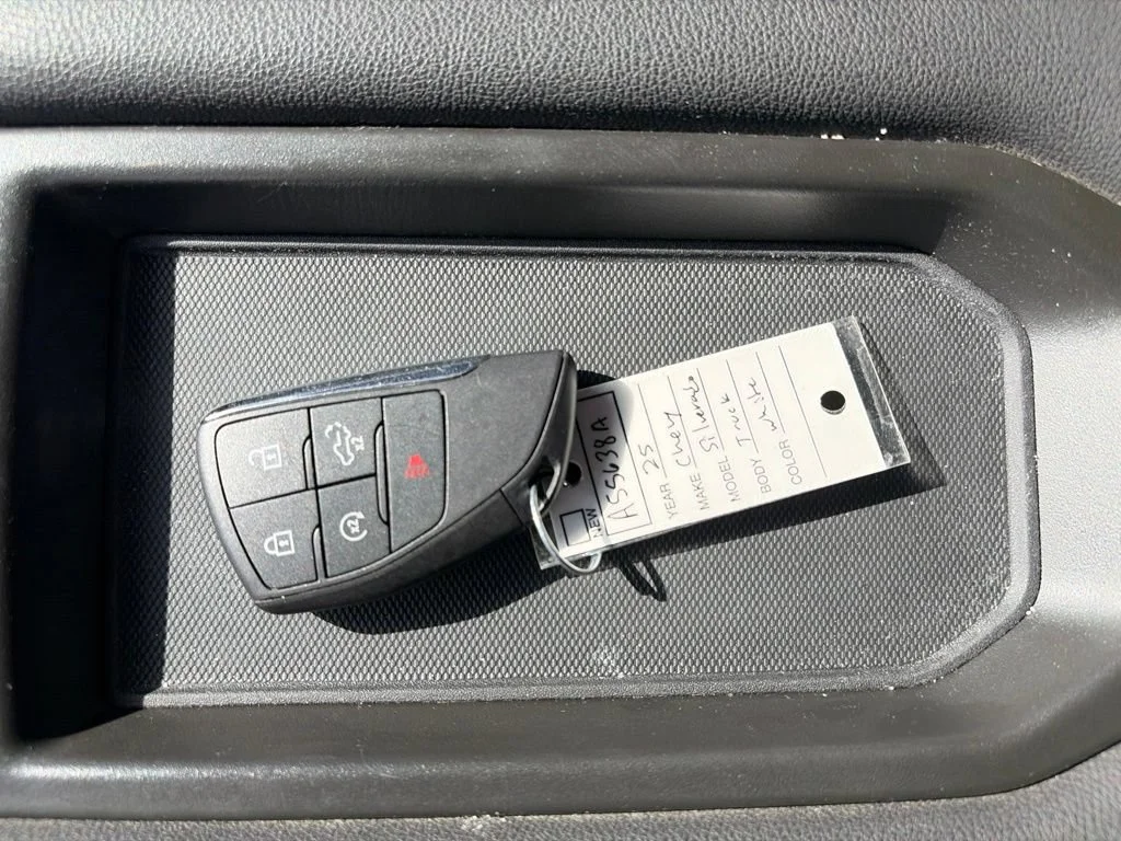 Used 2025 Summit White Chevrolet Custom image 20