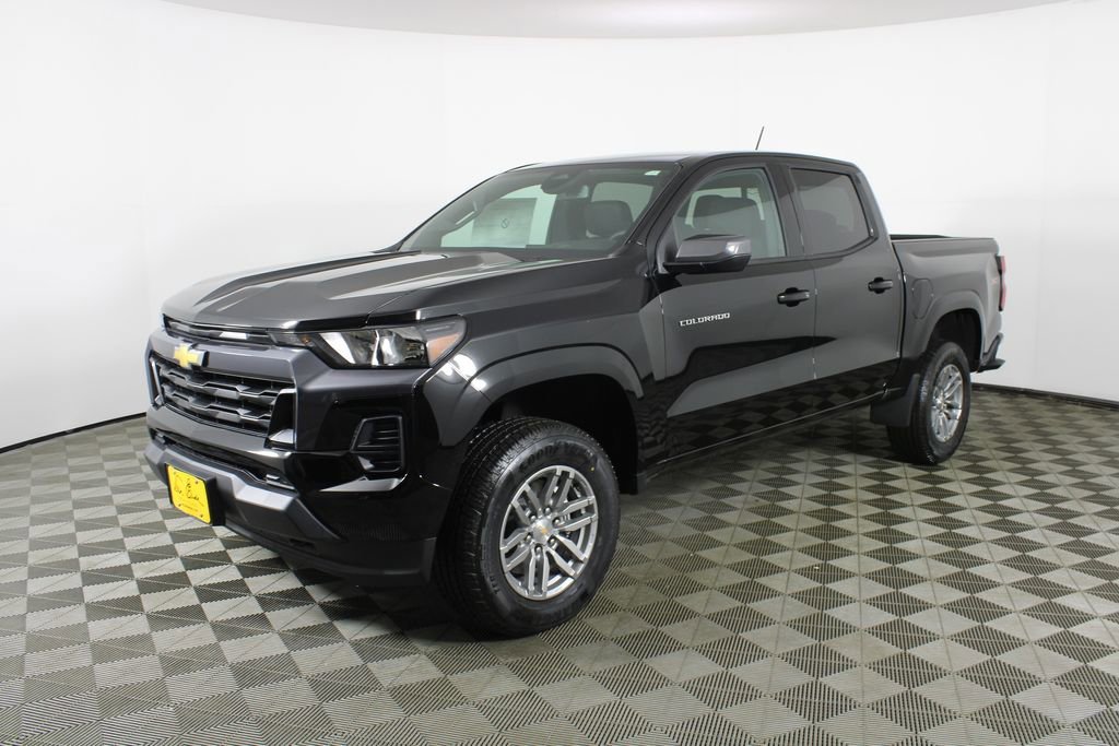 2026 Chevrolet Colorado LT - Photo 3