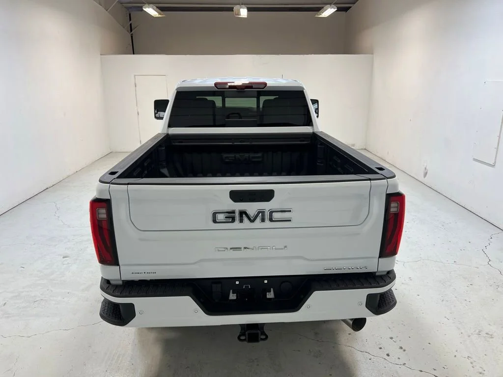 New 2026 Glacier White Tricoat GMC Denali Ultimate image 3