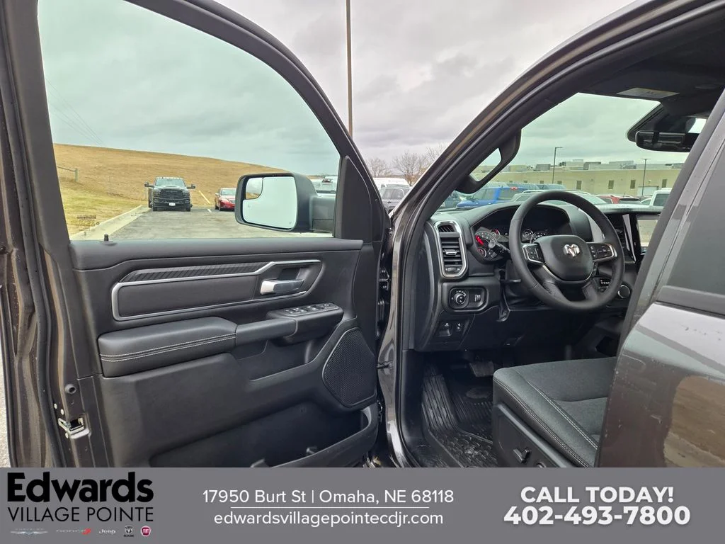 New 2026 Granite Crystal Metallic Clearcoat RAM Big Horn/Lone Star image 9