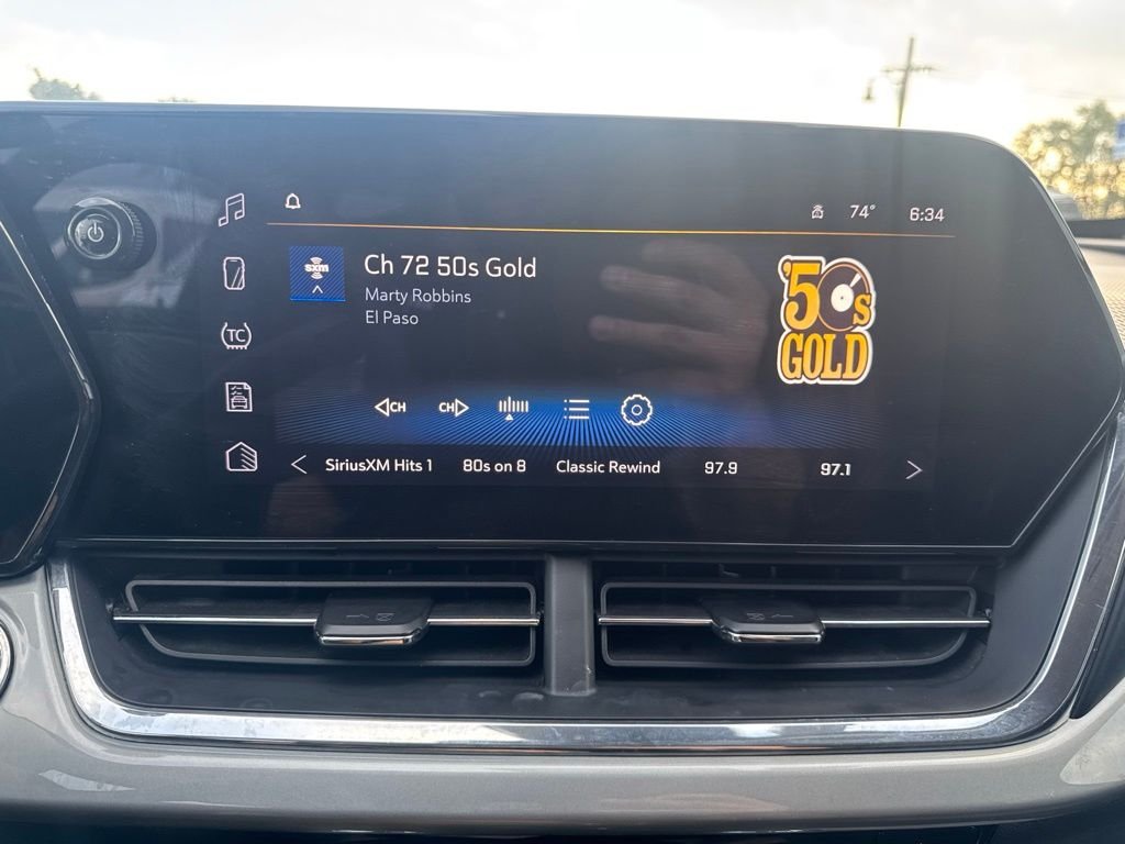 Used 2025 Gray Chevrolet LT image 19