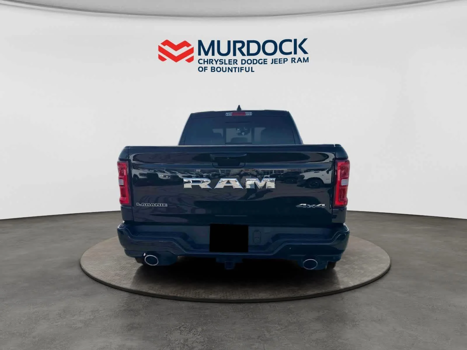 New 2026 Diamond Black Crystal Pearl-Coat Exterior Paint RAM Laramie image 4