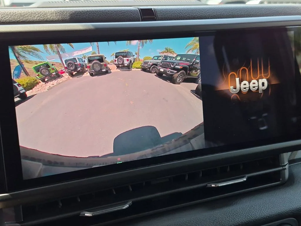 New 2026 Black Clear-Coat Exterior Paint Jeep 85th Anniversary Edition image 18