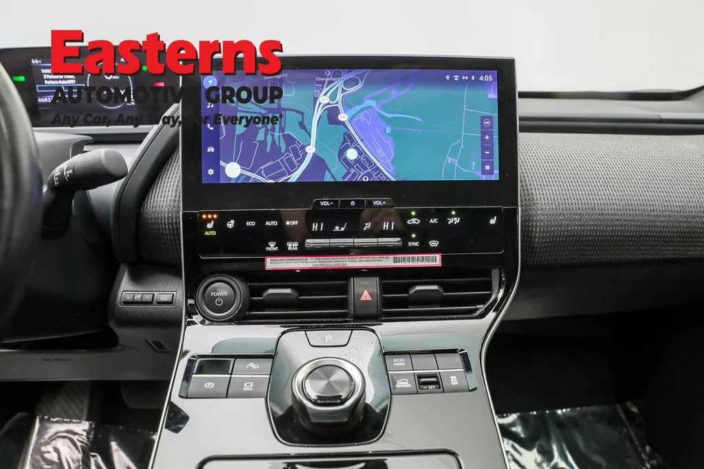 Used 2023 White Toyota XLE image 12