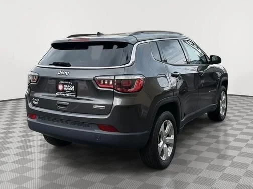 Used 2020 Gray Jeep Latitude image 3