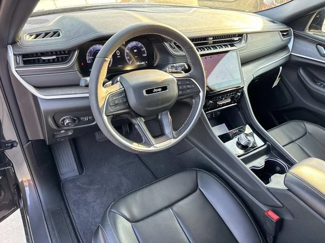 New 2025 Gray Jeep Limited image 22