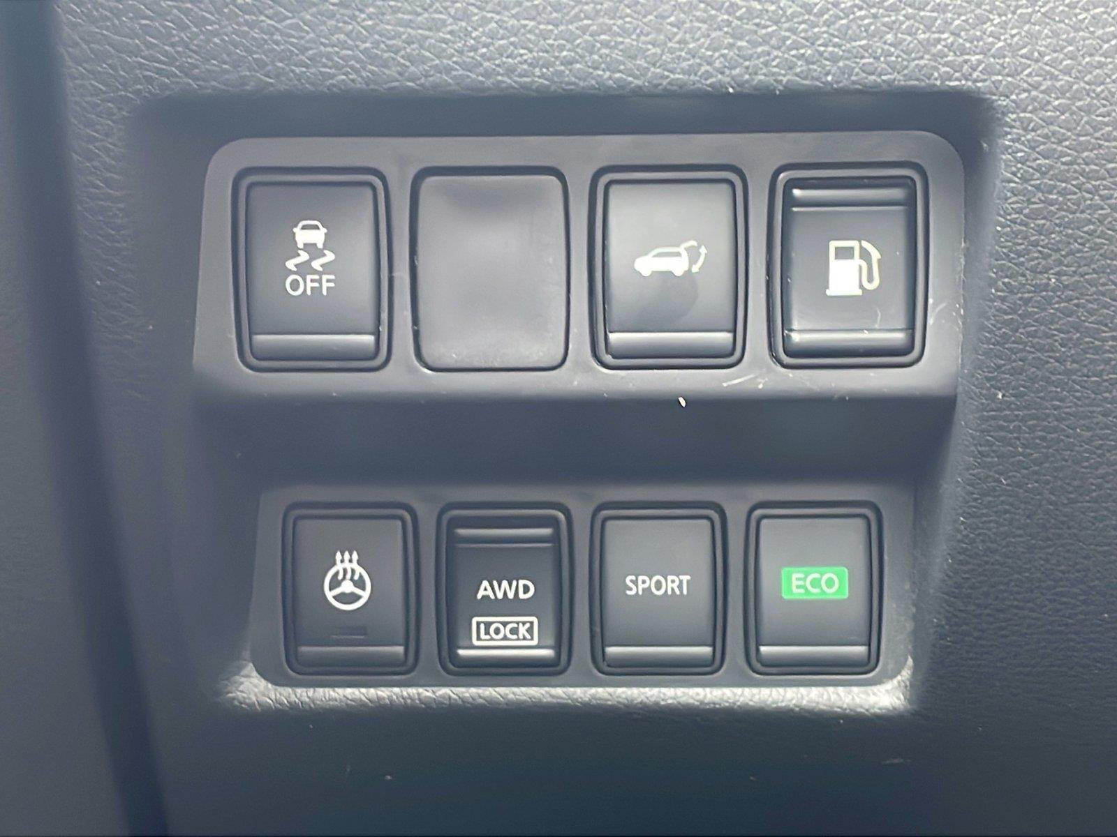Used 2018 Gun Metallic Nissan SV image 10
