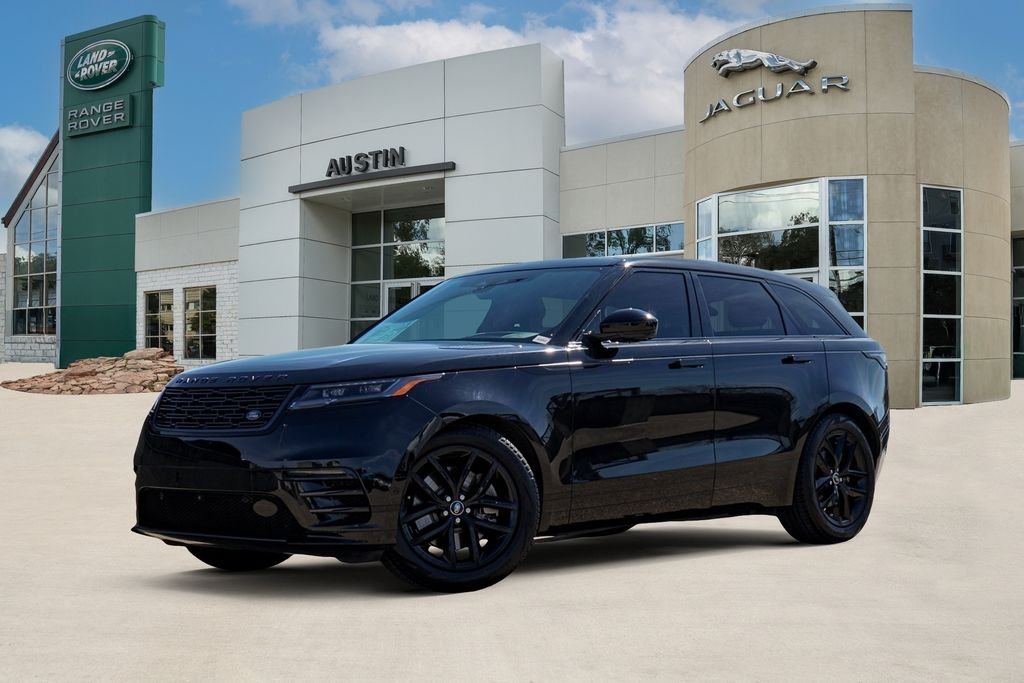 2026 Land Rover Range Rover Velar Dynamic SE