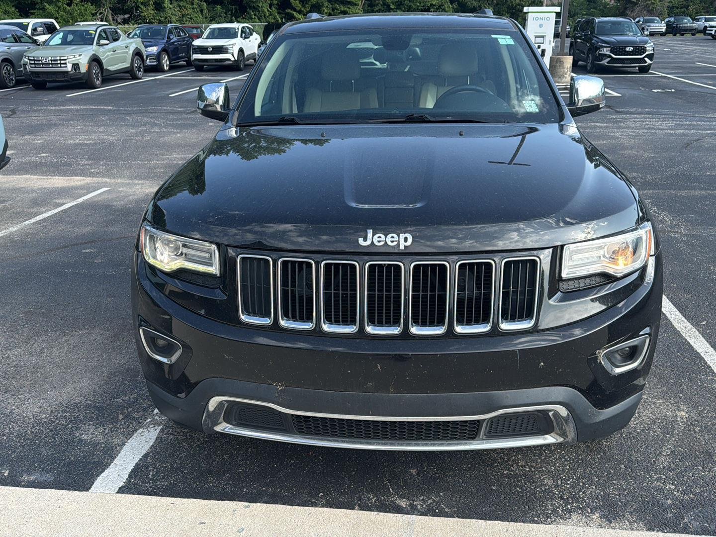 Used 2015 Brilliant Black Crystal Pearlcoat Jeep Limited image 2