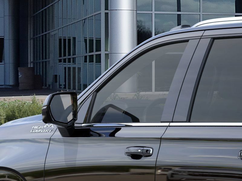 2026 Chevrolet Suburban High Country - Photo 13
