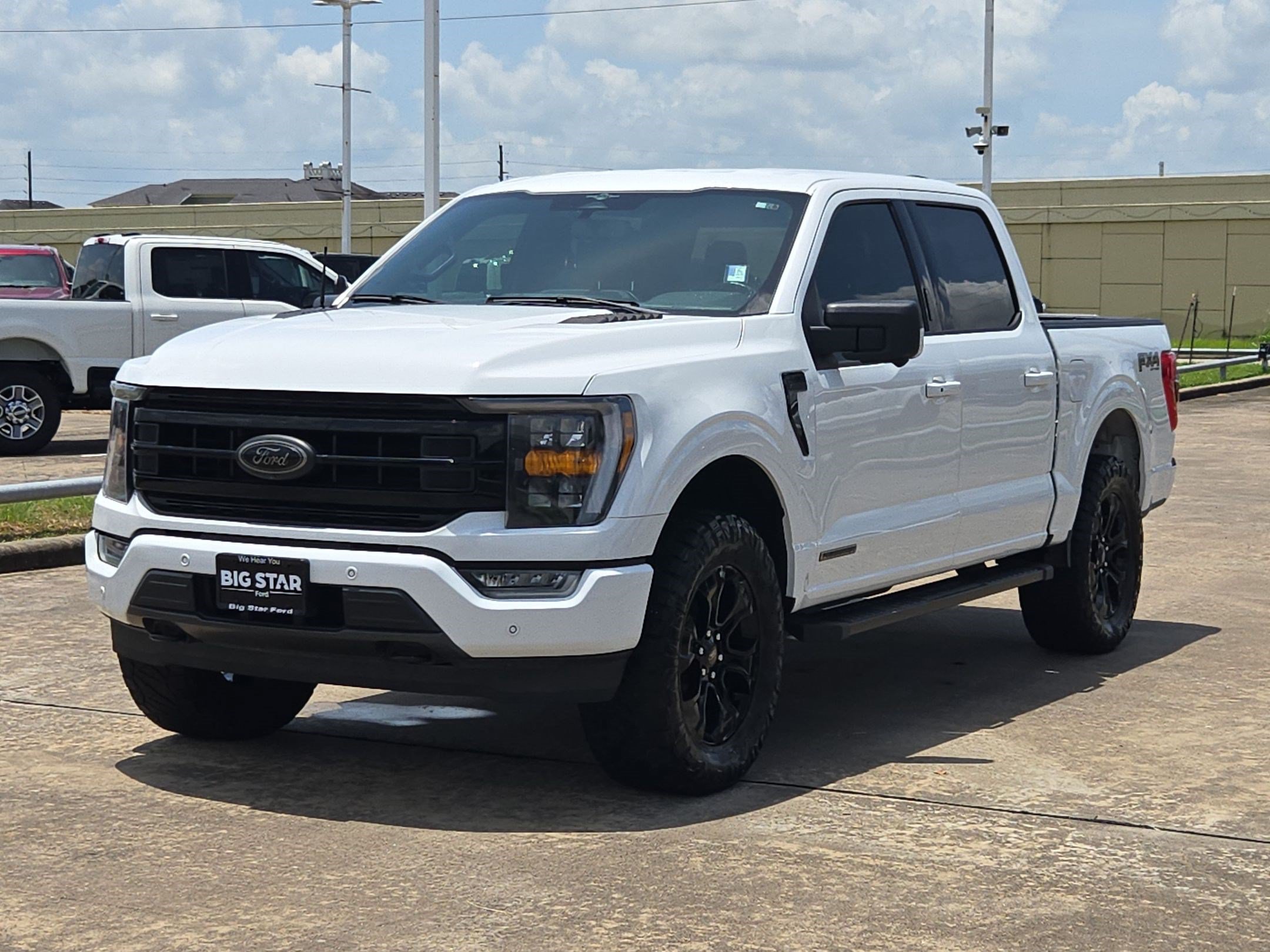 Used 2023 Oxford White Ford XLT image 7