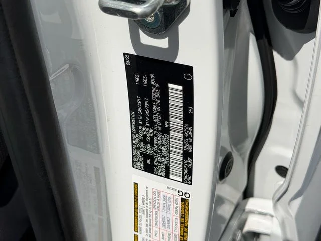Used 2025 White Toyota SR5 image 20
