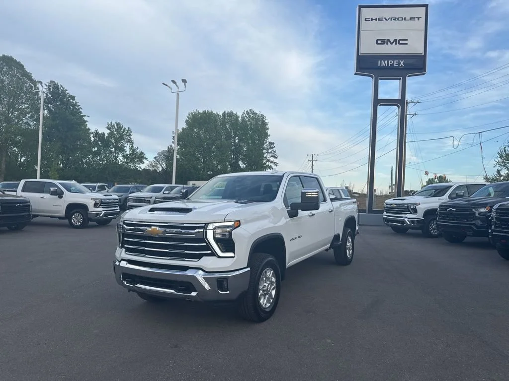 Summit White 2026 Chevrolet Silverado 2500HD LTZ Crew Cab 4WD Pickup Truck Four-Wheel Drive