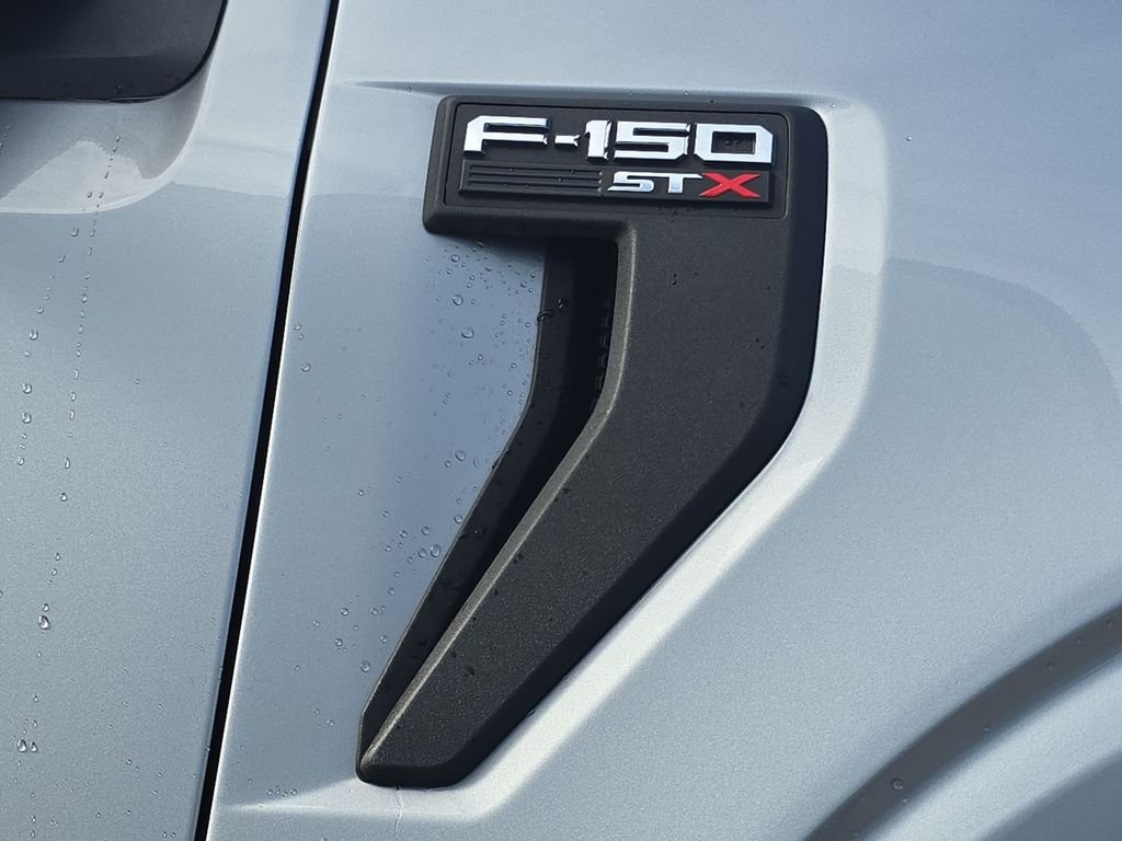 Used 2022 Silver Ford XL image 33