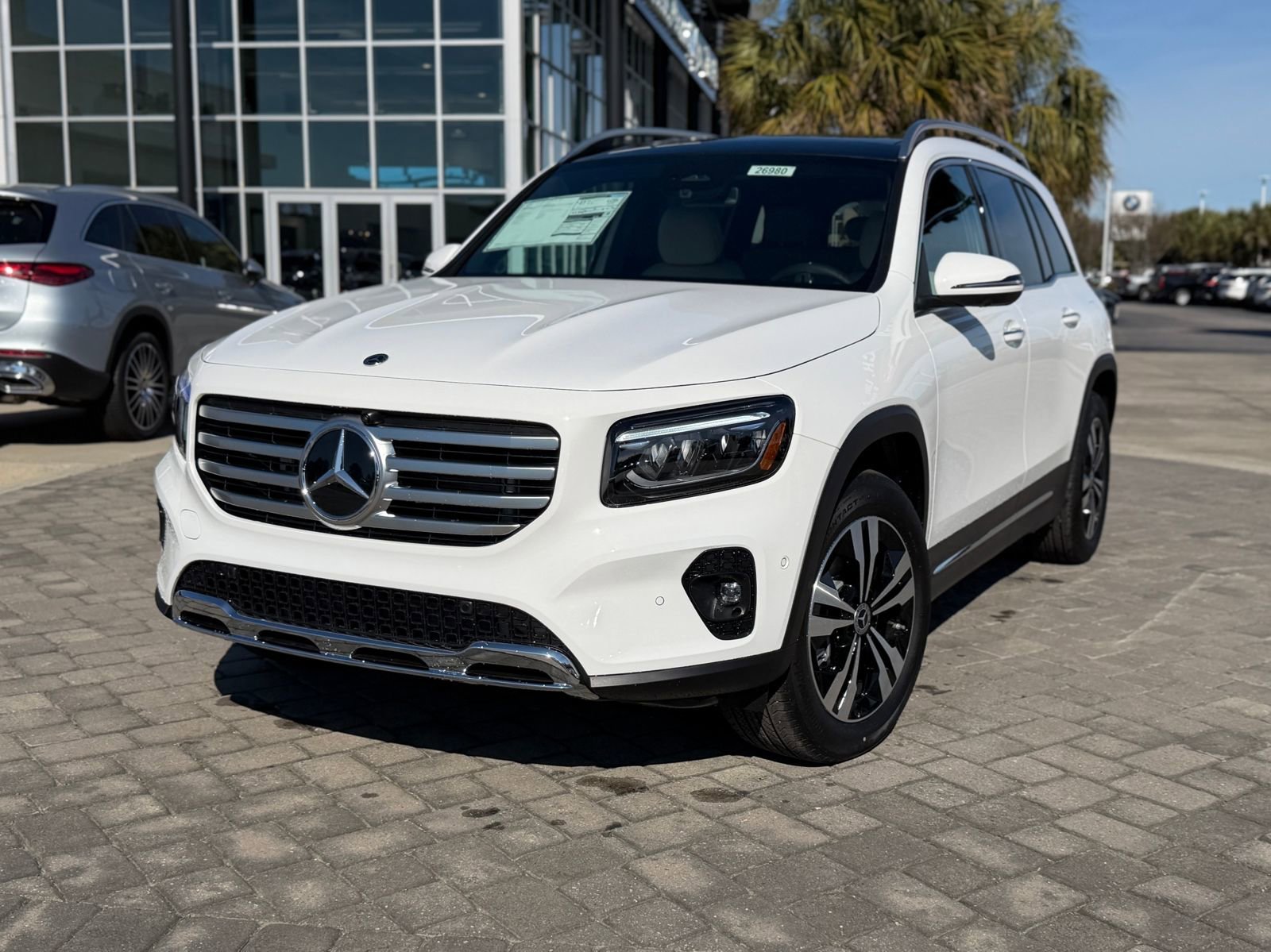 New 2026 Polar White Mercedes-Benz GLB 250 image 26