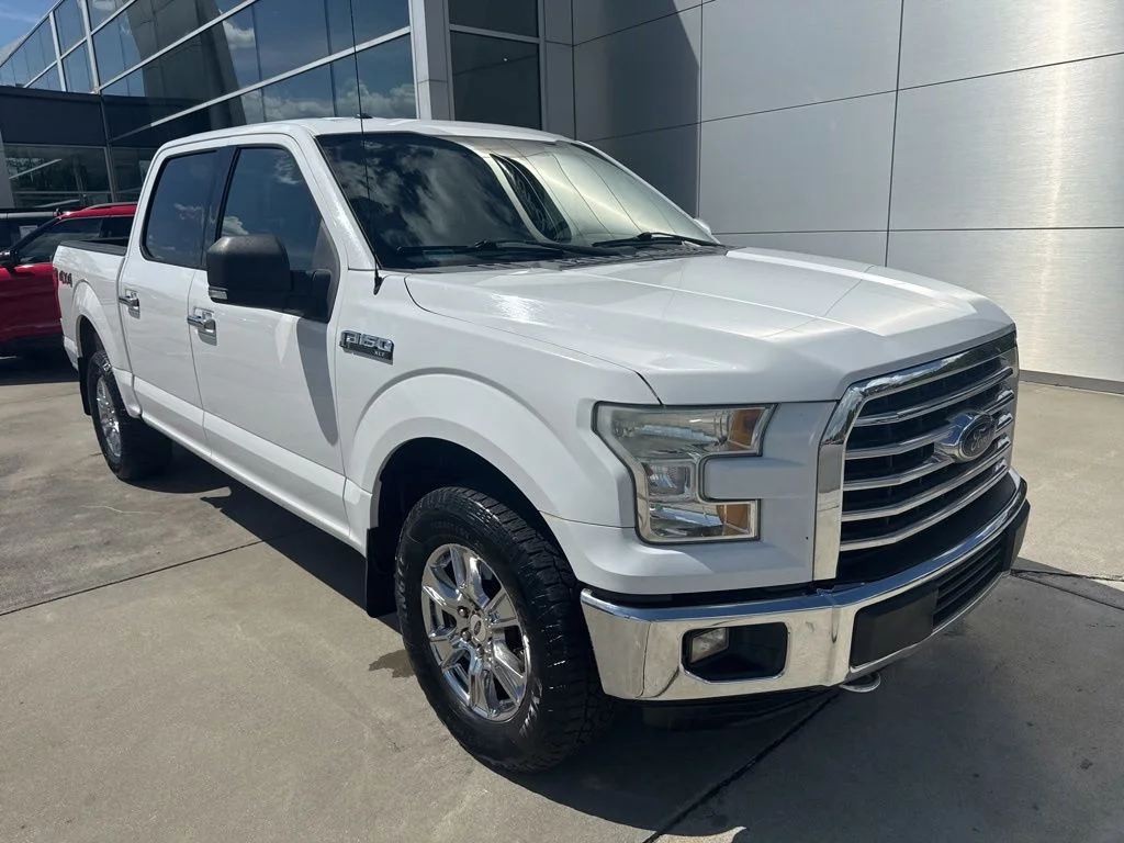 2015 Ford F-150 XLT 4x4 SuperCrew 145-in's photo