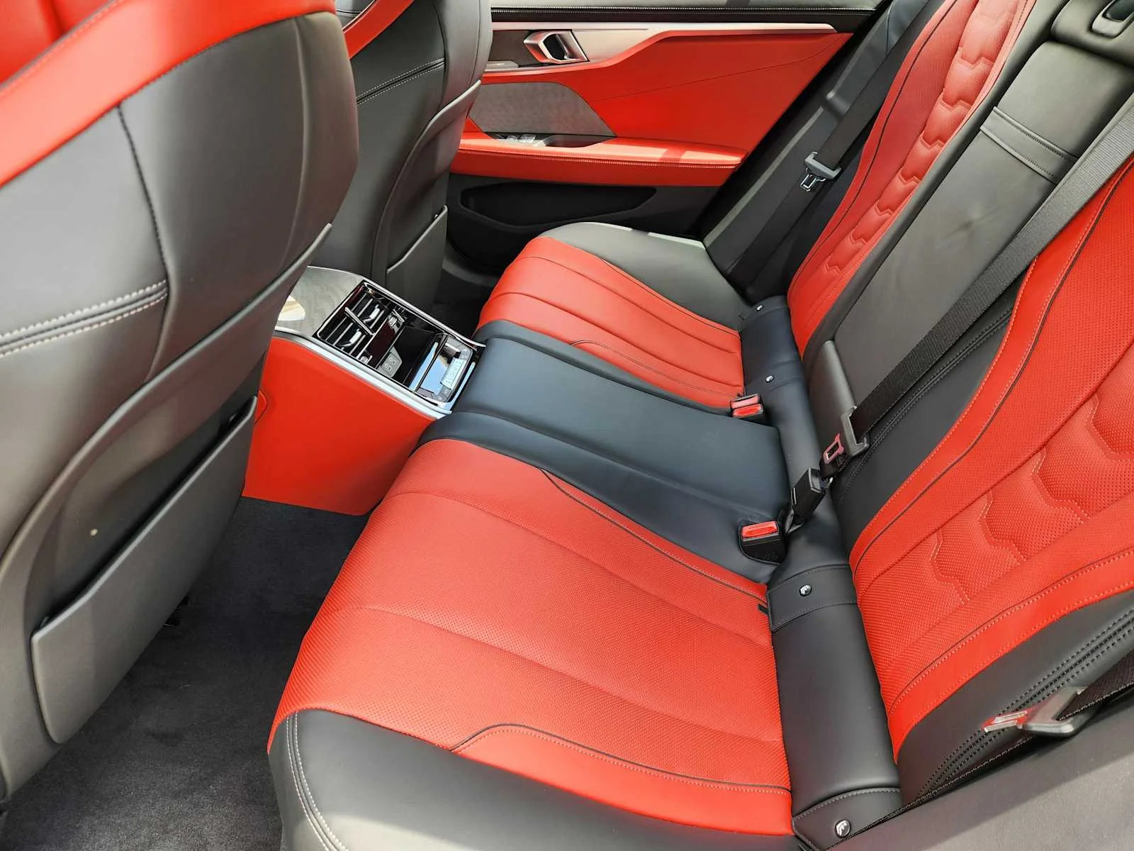 New 2026 Carbon Black Metallic BMW 840i image 7