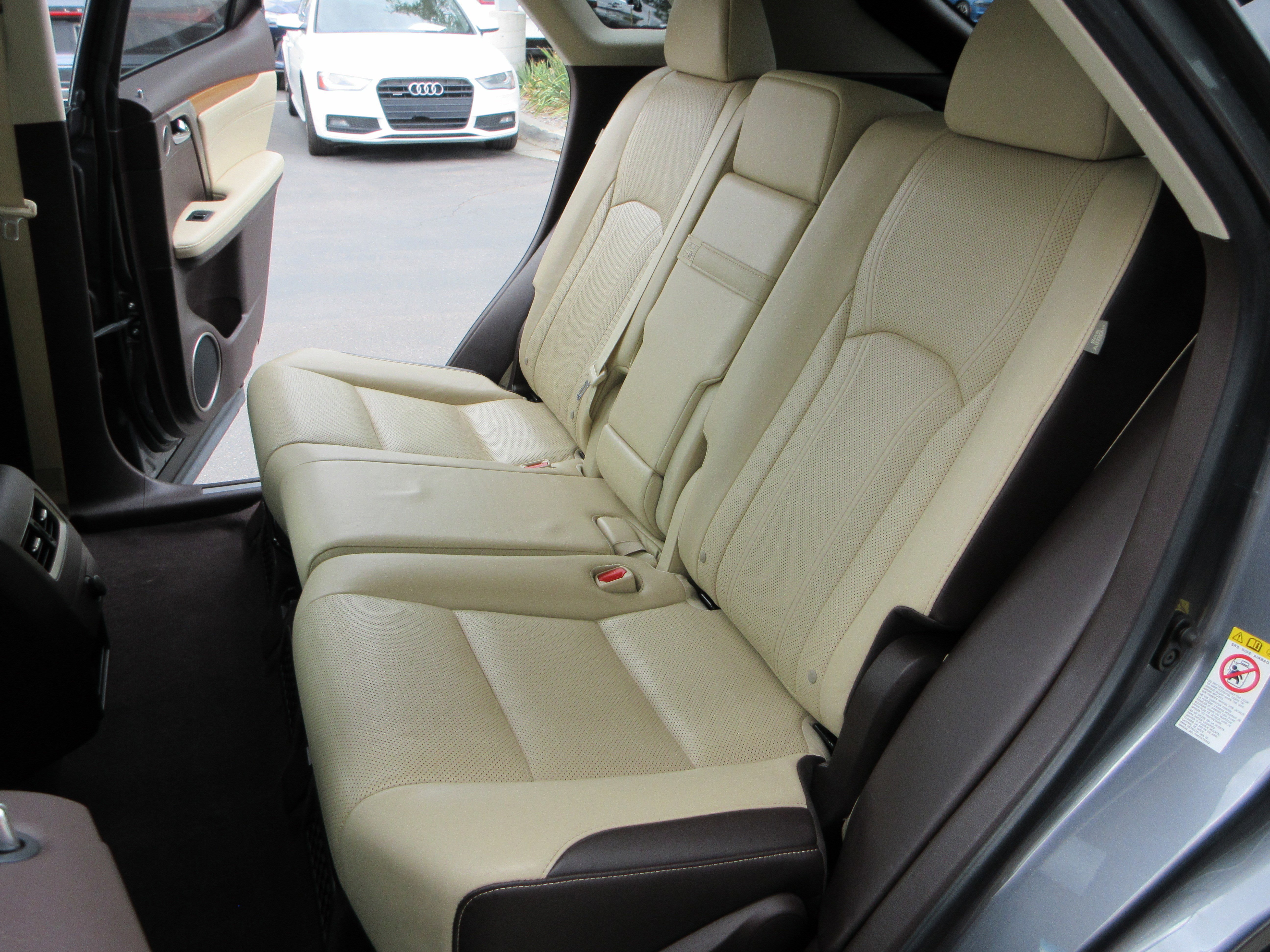 Used 2016 Nebula Gray Pearl Lexus 450h image 22