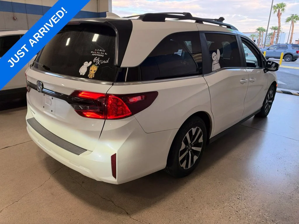 Certified Used 2025 Platinum White Pearl Honda EX-L image 3