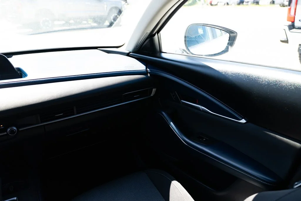 Used 2021 White Mazda 2.5 S image 10