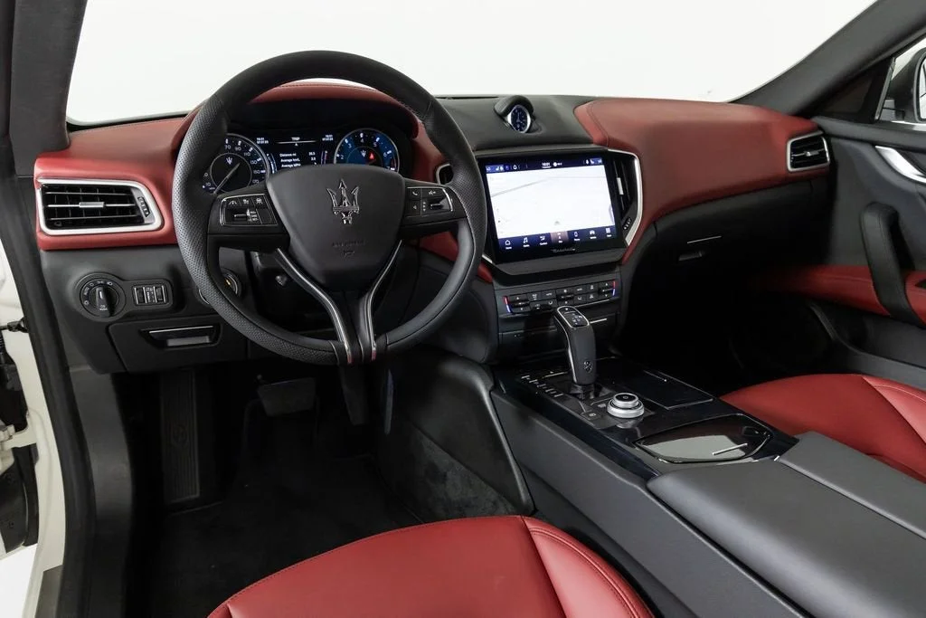Used 2023 White Maserati GT image 4