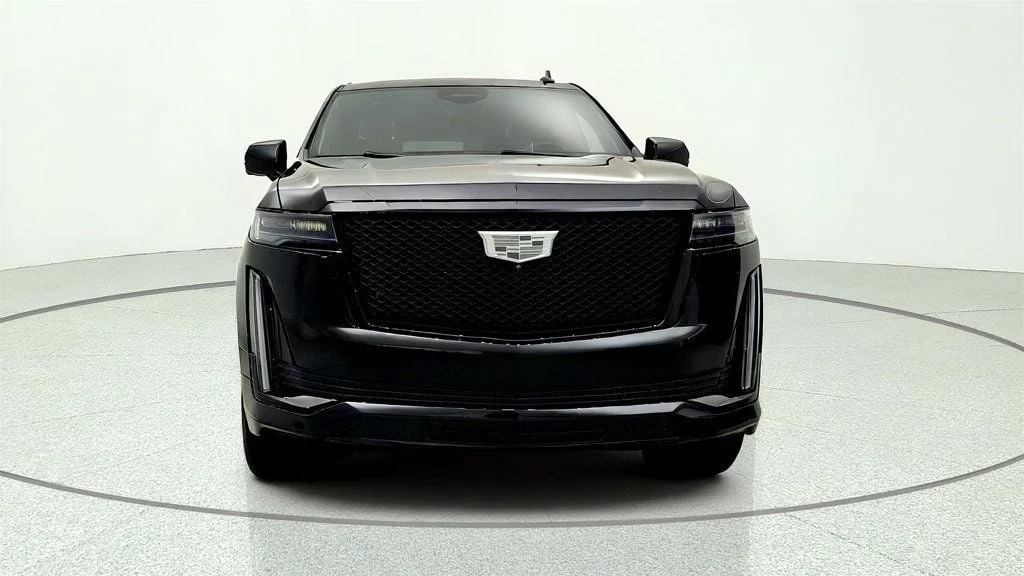 Used 2023 Black Raven Cadillac 4WD 4dr Sport Platinum w/ Super Cruise & Power Assist Steps image 2