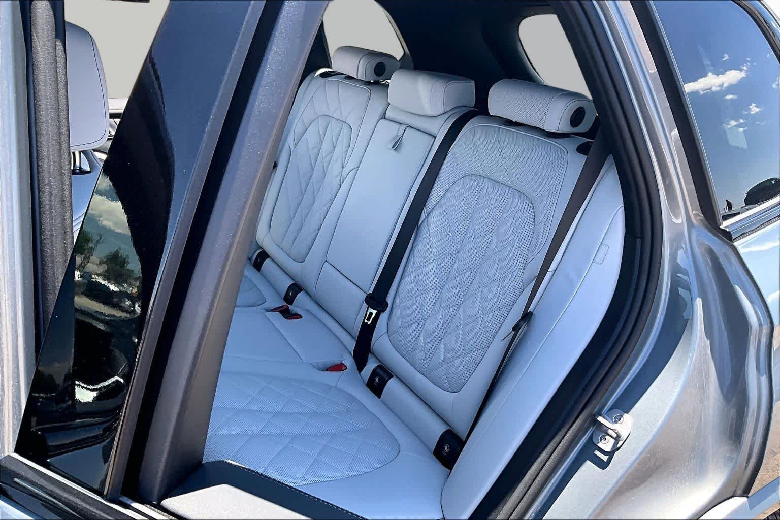 Certified Used 2025 Skyscraper Grey Metallic BMW xDrive40i image 18