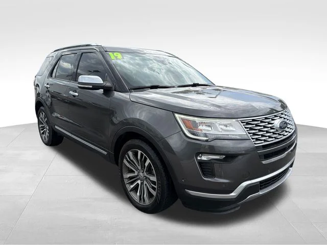2019 Ford Explorer Platinum 4WD's photo