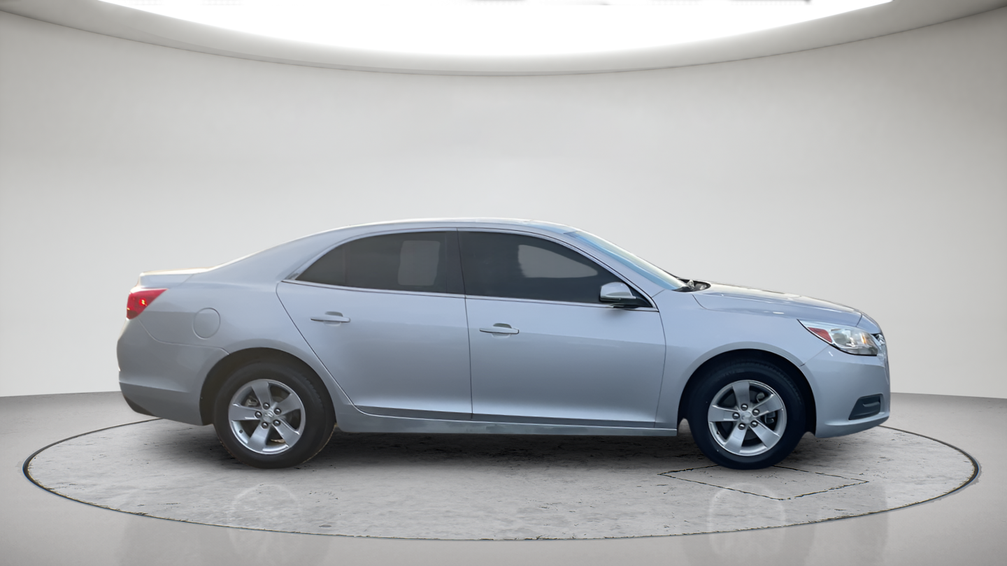 Used 2016 Silver Chevrolet LT image 5