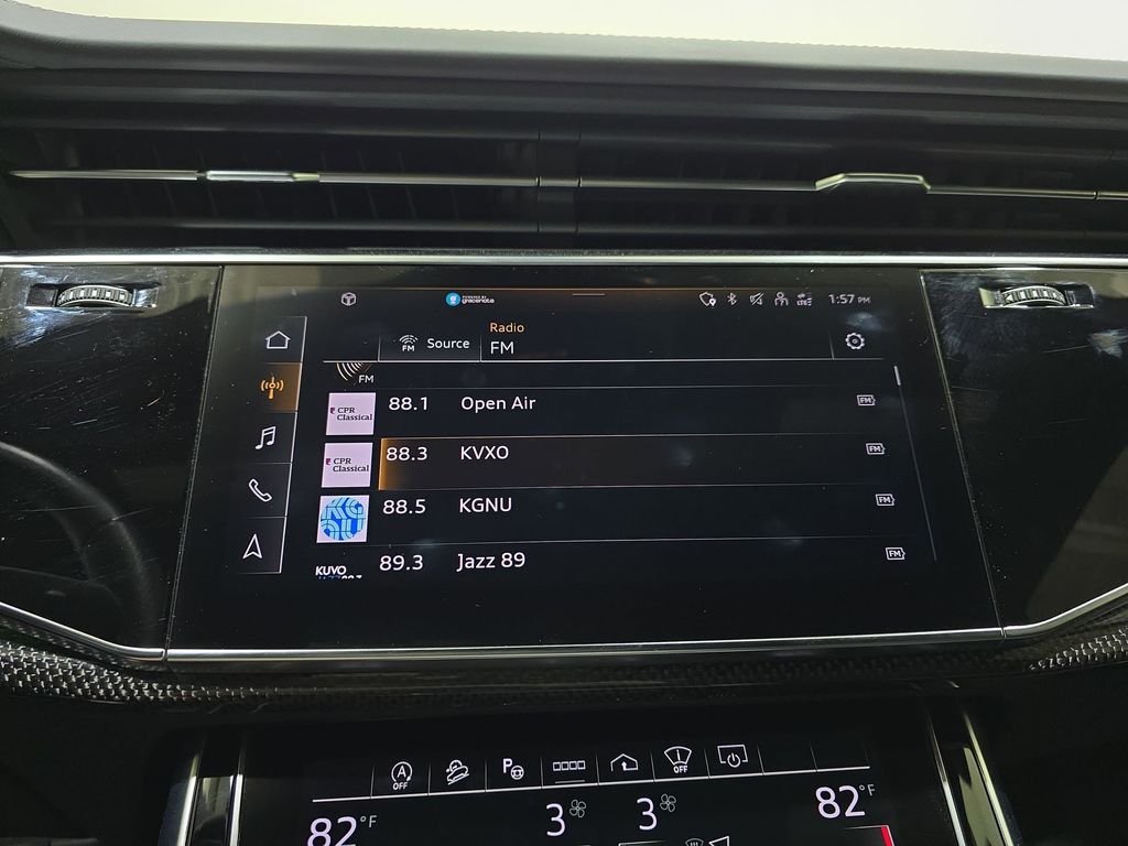 Used 2023  Audi 4.0T Prestige image 22