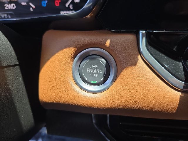 2025 GMC Canyon AT4 - Photo 28