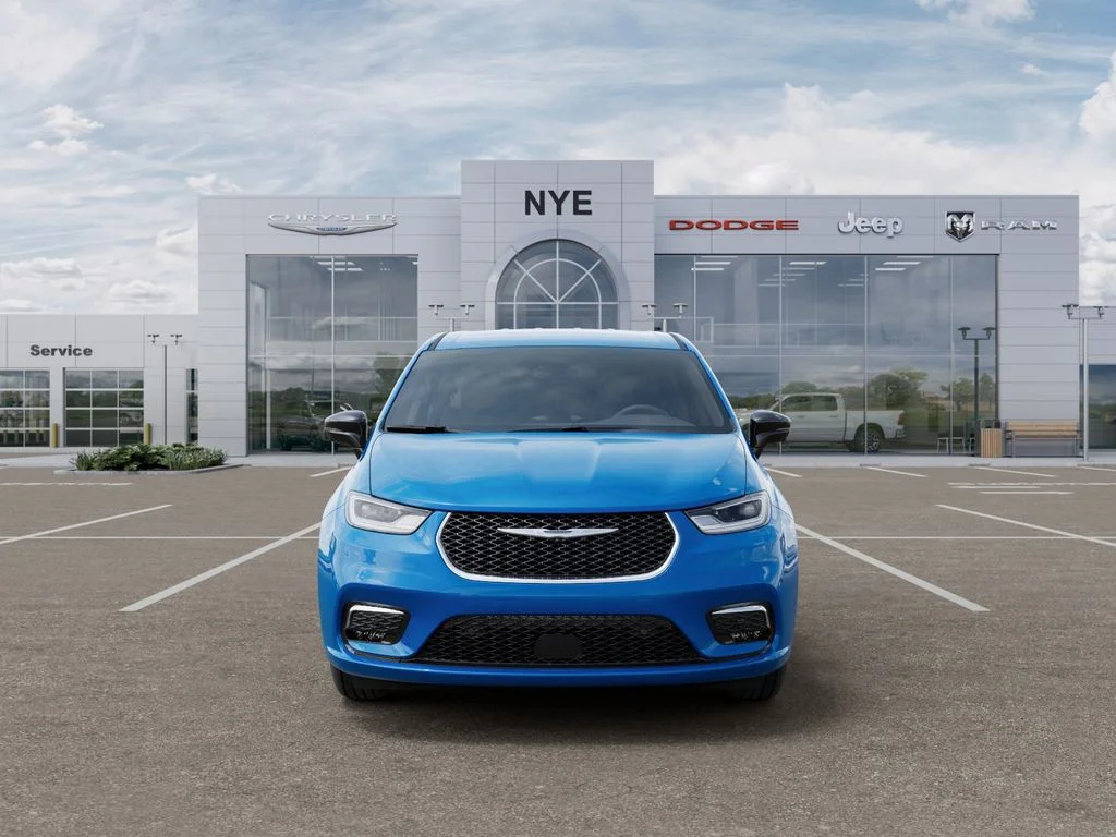 New 2026 Hydro Blue Pearl-Coat Exterior Paint Chrysler Select image 7