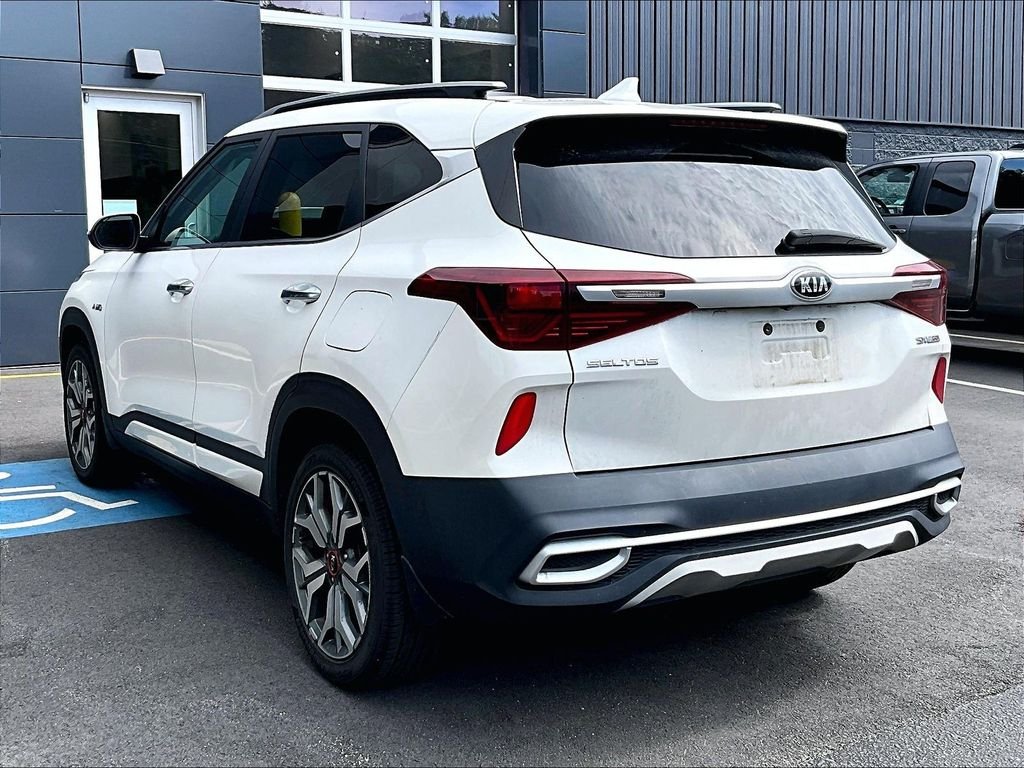 Used 2021 White Kia SX image 6