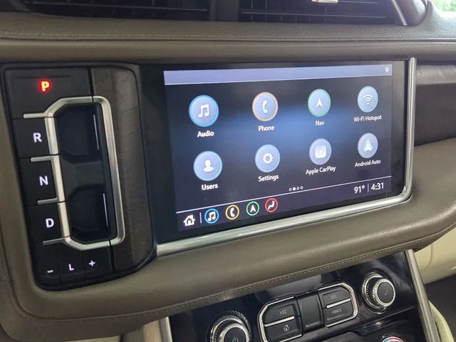 Used 2021 White GMC Denali image 23