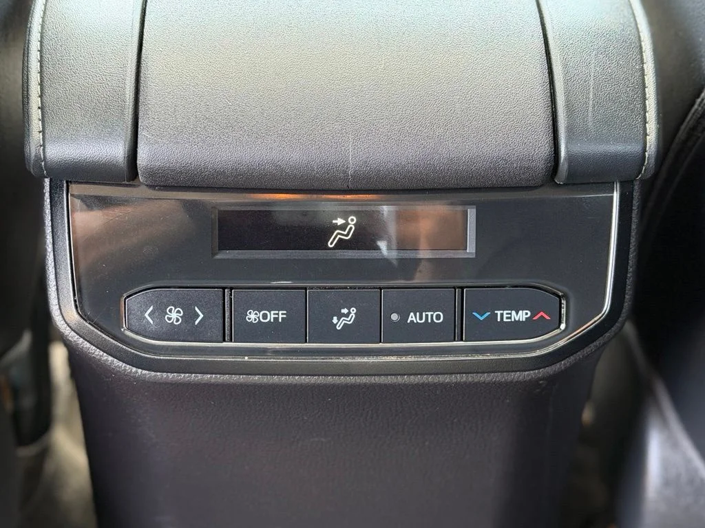 Used 2022  Toyota XLE image 9