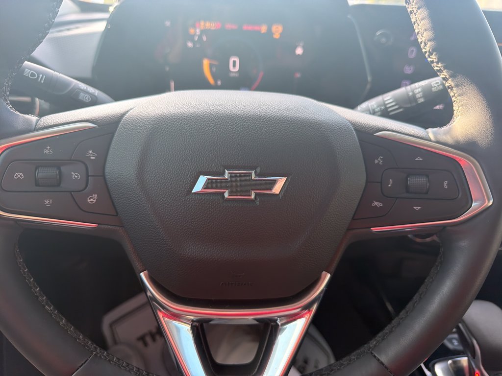 Used 2025 Blue Chevrolet ACTIV image 17