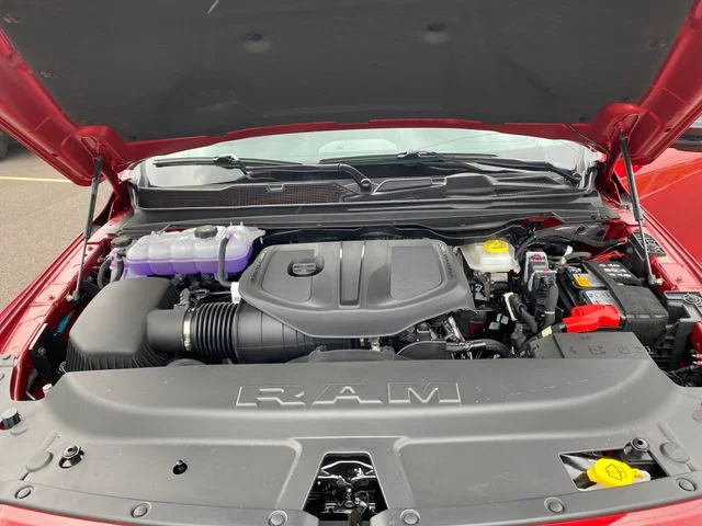 New 2026 Molten Red Pearl-Coat Exterior Paint RAM Laramie image 22