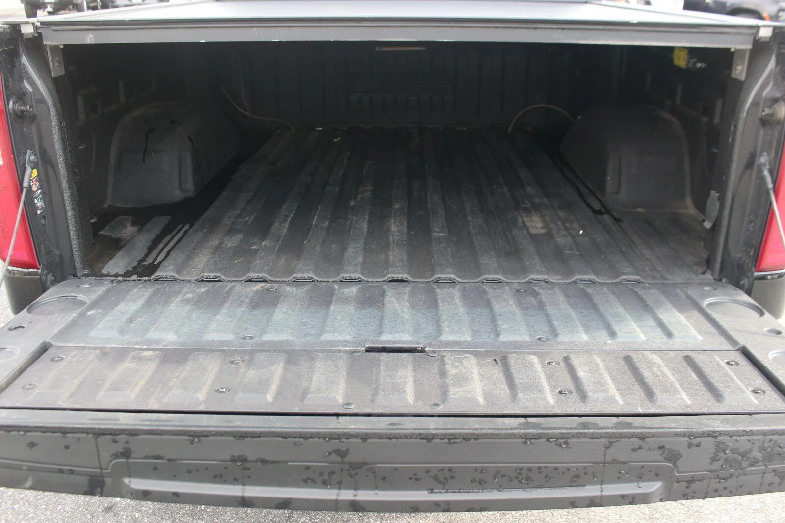 Used 2024 Black Chevrolet High Country image 12