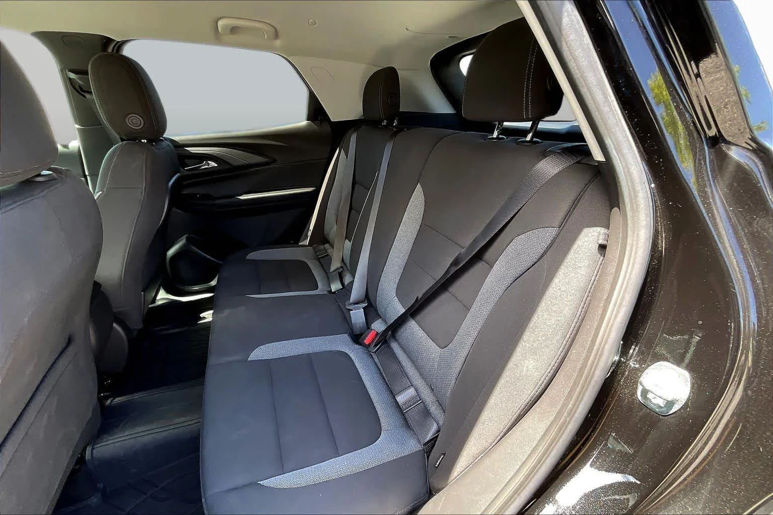 Used 2023 Mosaic Black Metallic Chevrolet LT image 37
